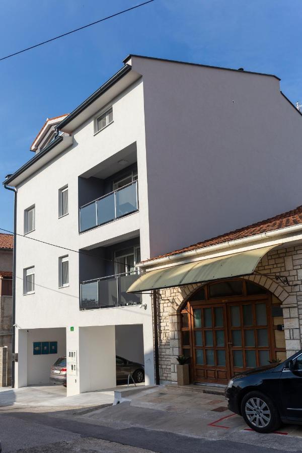 City Apartments Silver Пула Екстер'єр фото