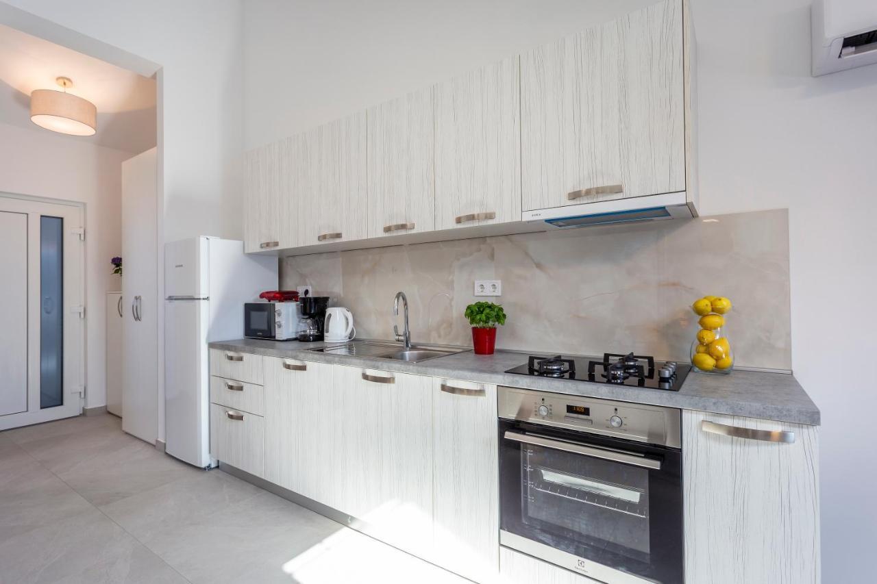 City Apartments Silver Пула Екстер'єр фото