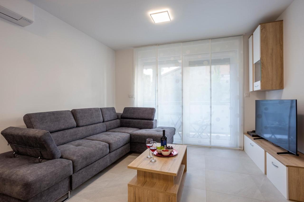 City Apartments Silver Пула Екстер'єр фото