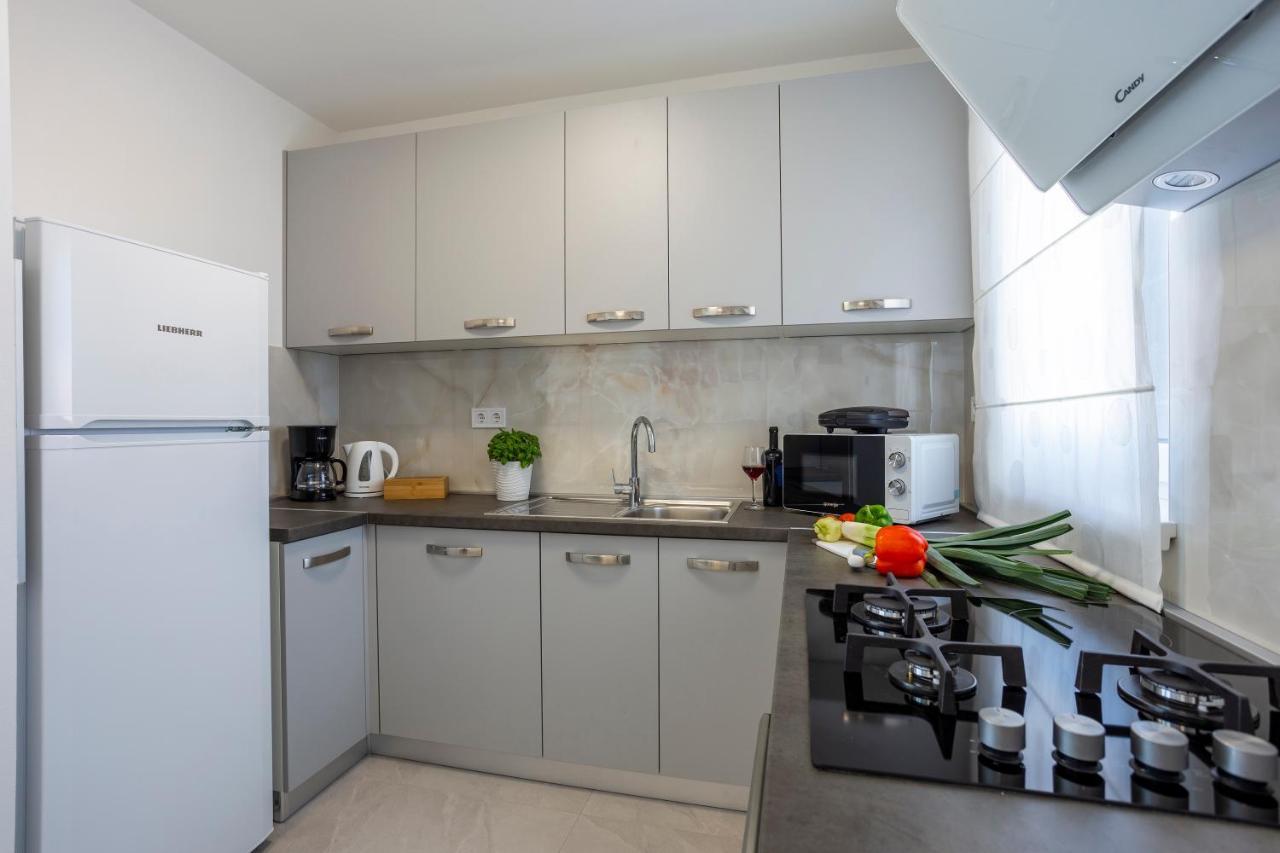 City Apartments Silver Пула Екстер'єр фото