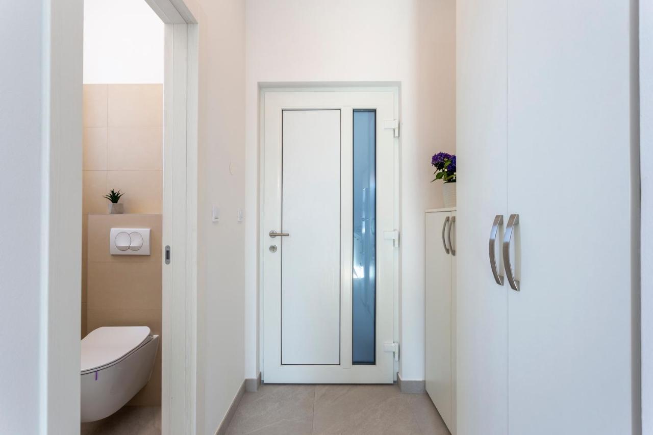 City Apartments Silver Пула Екстер'єр фото