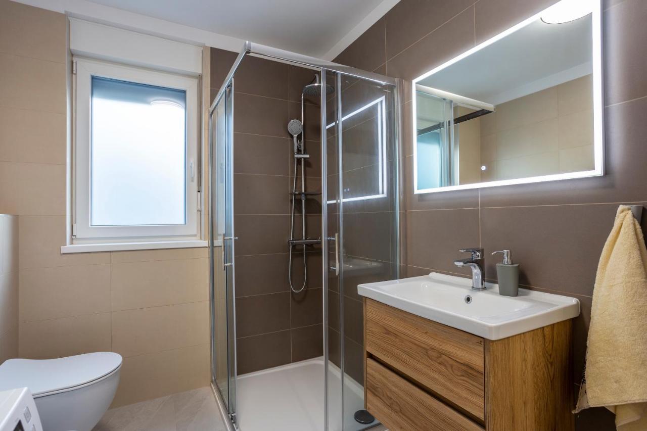 City Apartments Silver Пула Екстер'єр фото